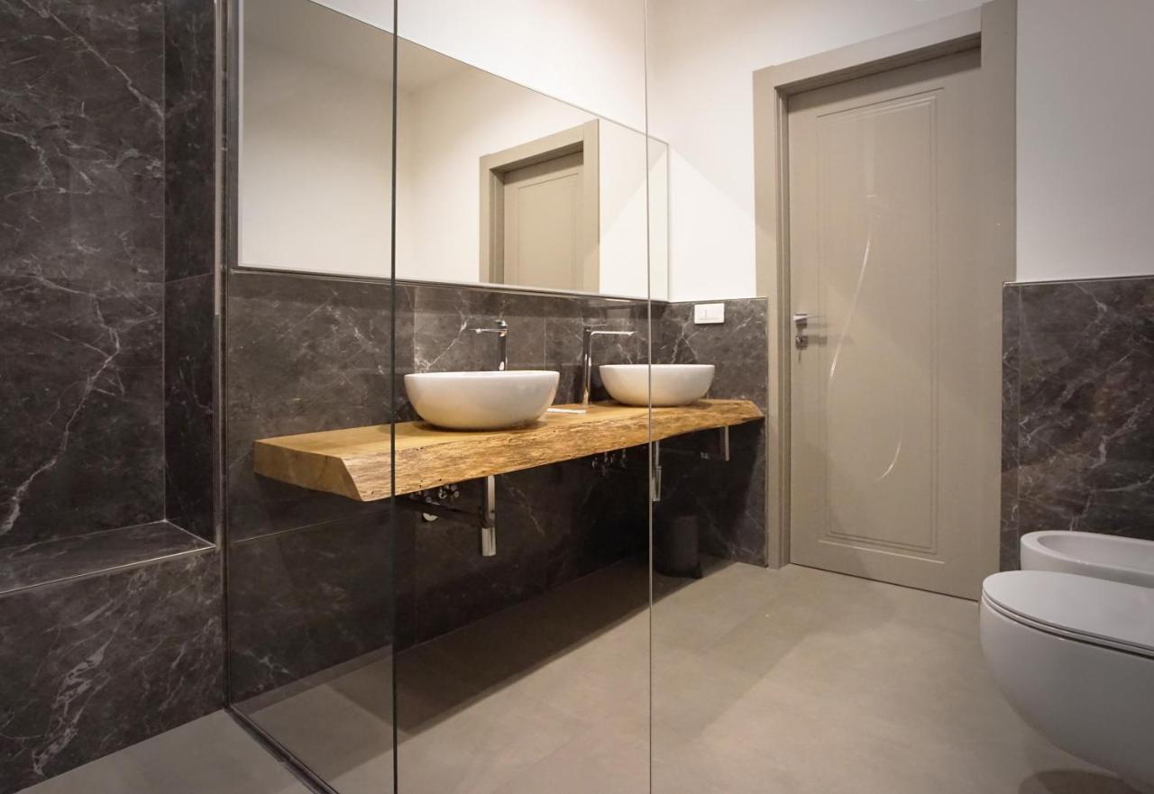 New Moon Rooms La Spezia Exterior foto