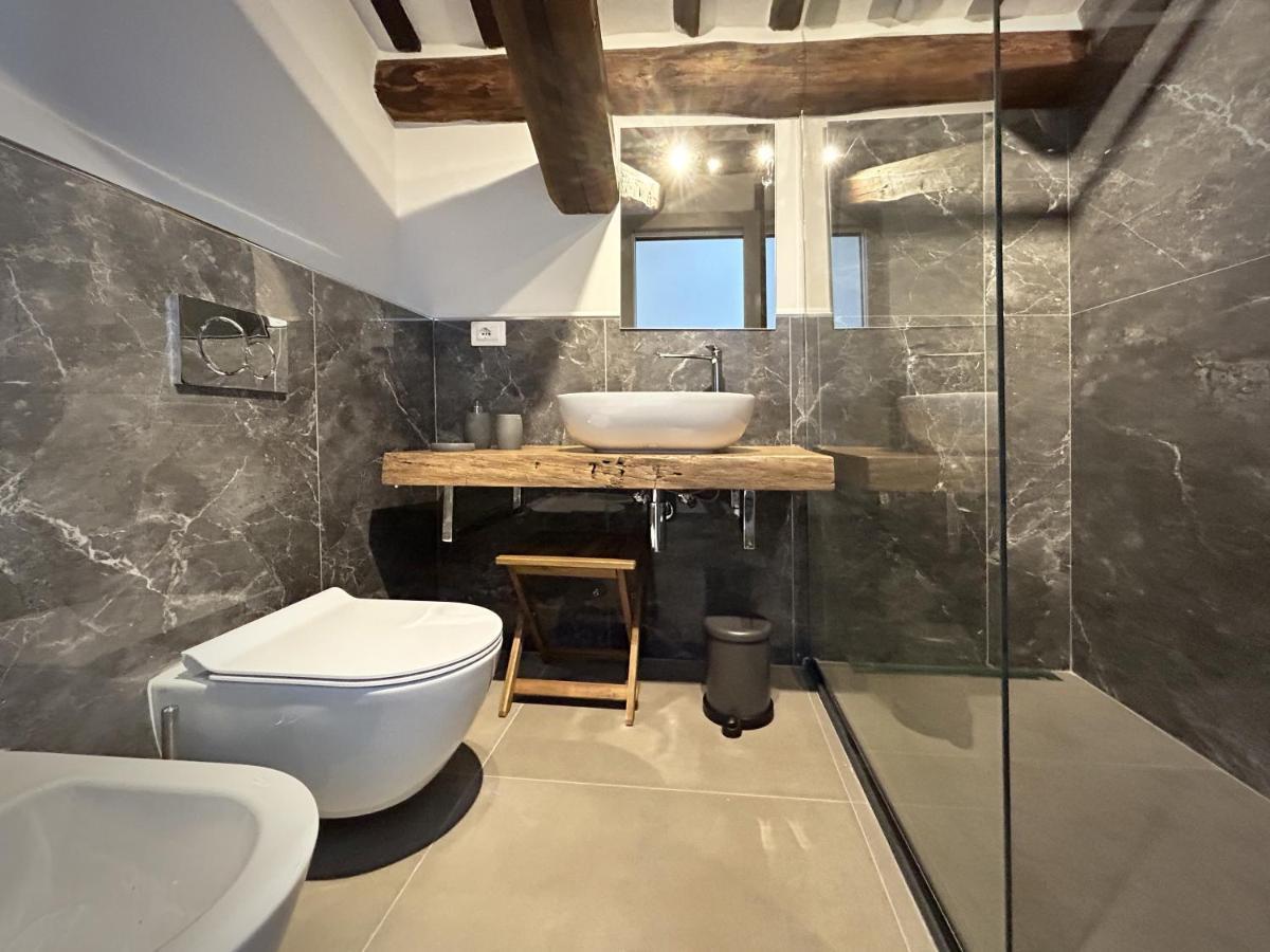 New Moon Rooms La Spezia Exterior foto