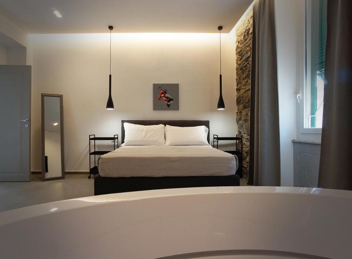 New Moon Rooms La Spezia Exterior foto